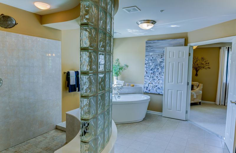 Best Bathroom Renovation Contractors in Southgate, MI